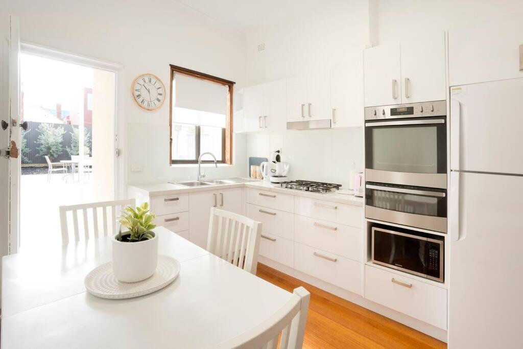 Holiday home Richmond Delights - 4 Bedrooms And A Big Backyard