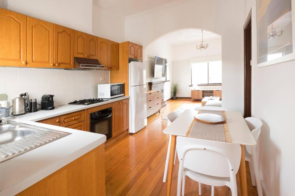 Richmond Delights - 4 Bedrooms And A Big Backyard Melbourne