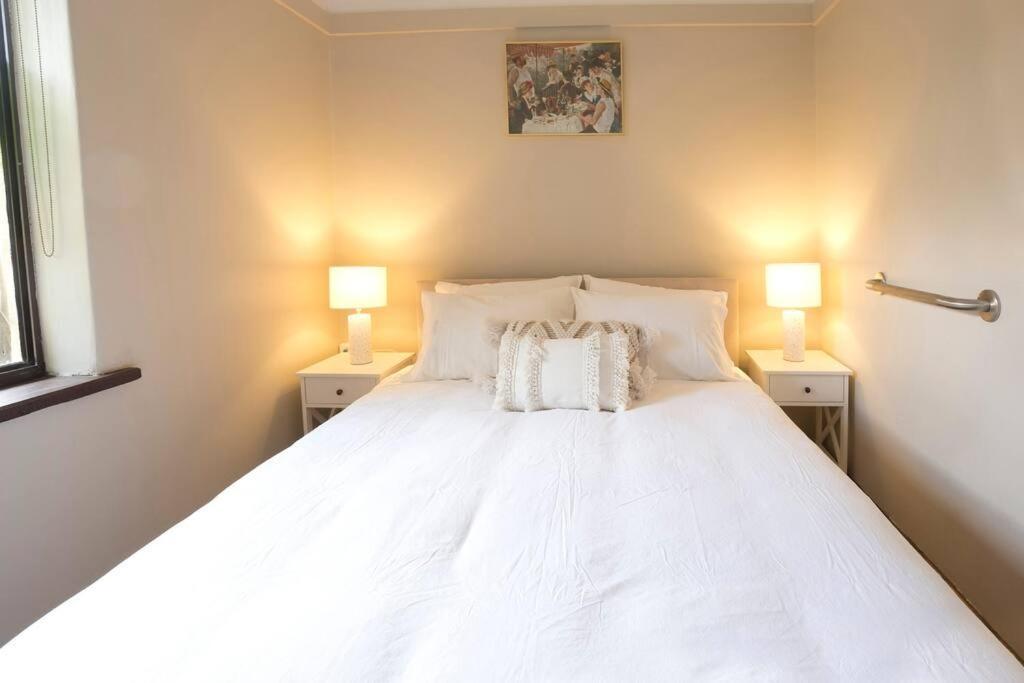 Richmond Delights - 4 Bedrooms And A Big Backyard Holiday home Melbourne