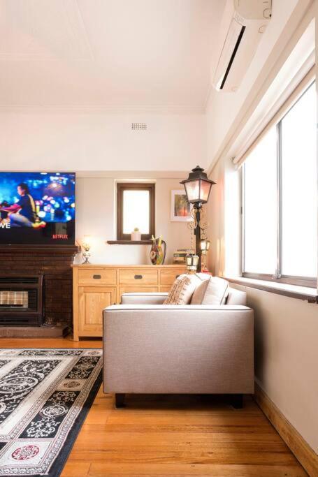 Holiday home Richmond Delights - 4 Bedrooms And A Big Backyard