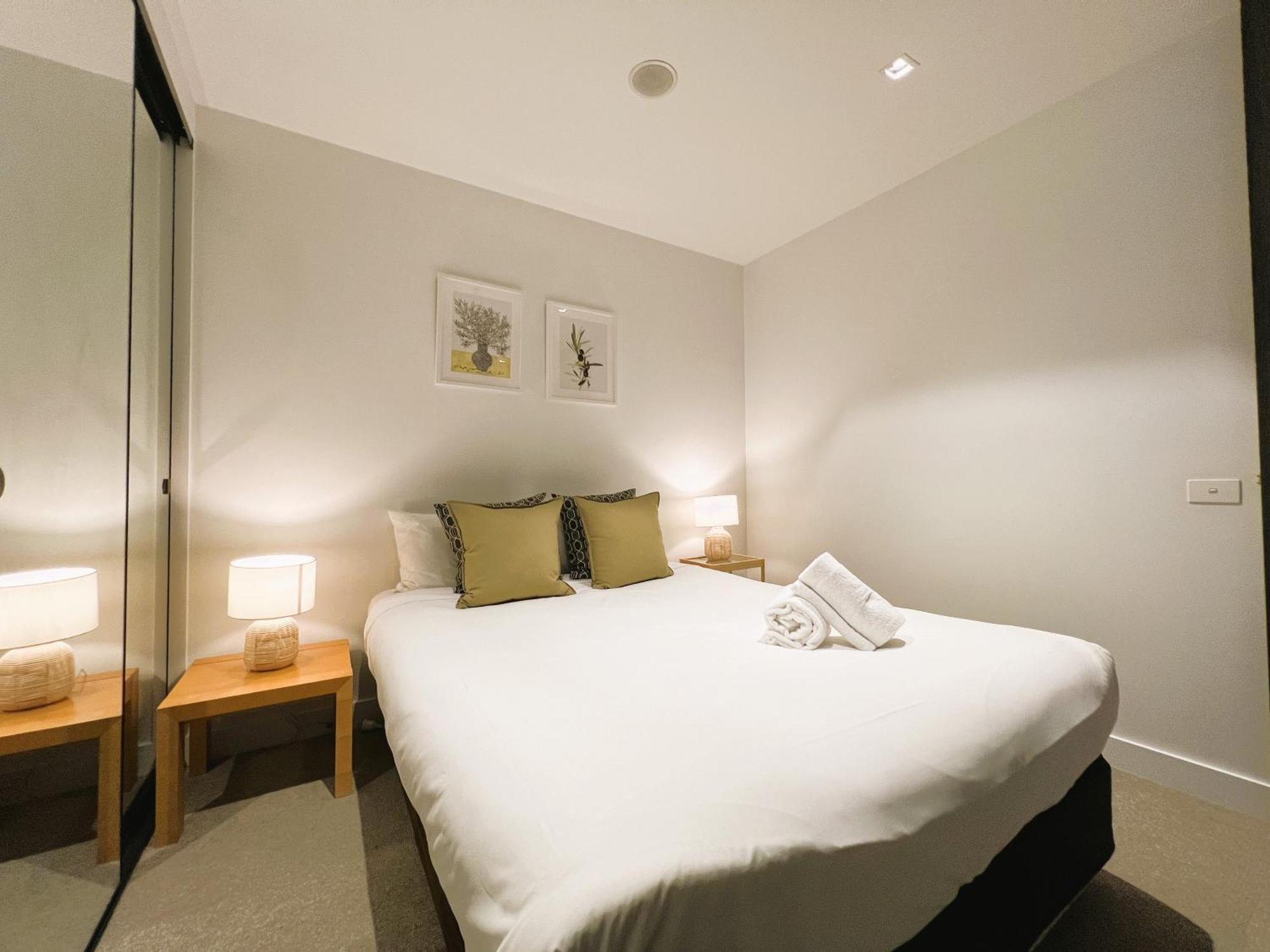 2br 1 Bath, Dockland, Marvel Stadium, Spacious Melbourne