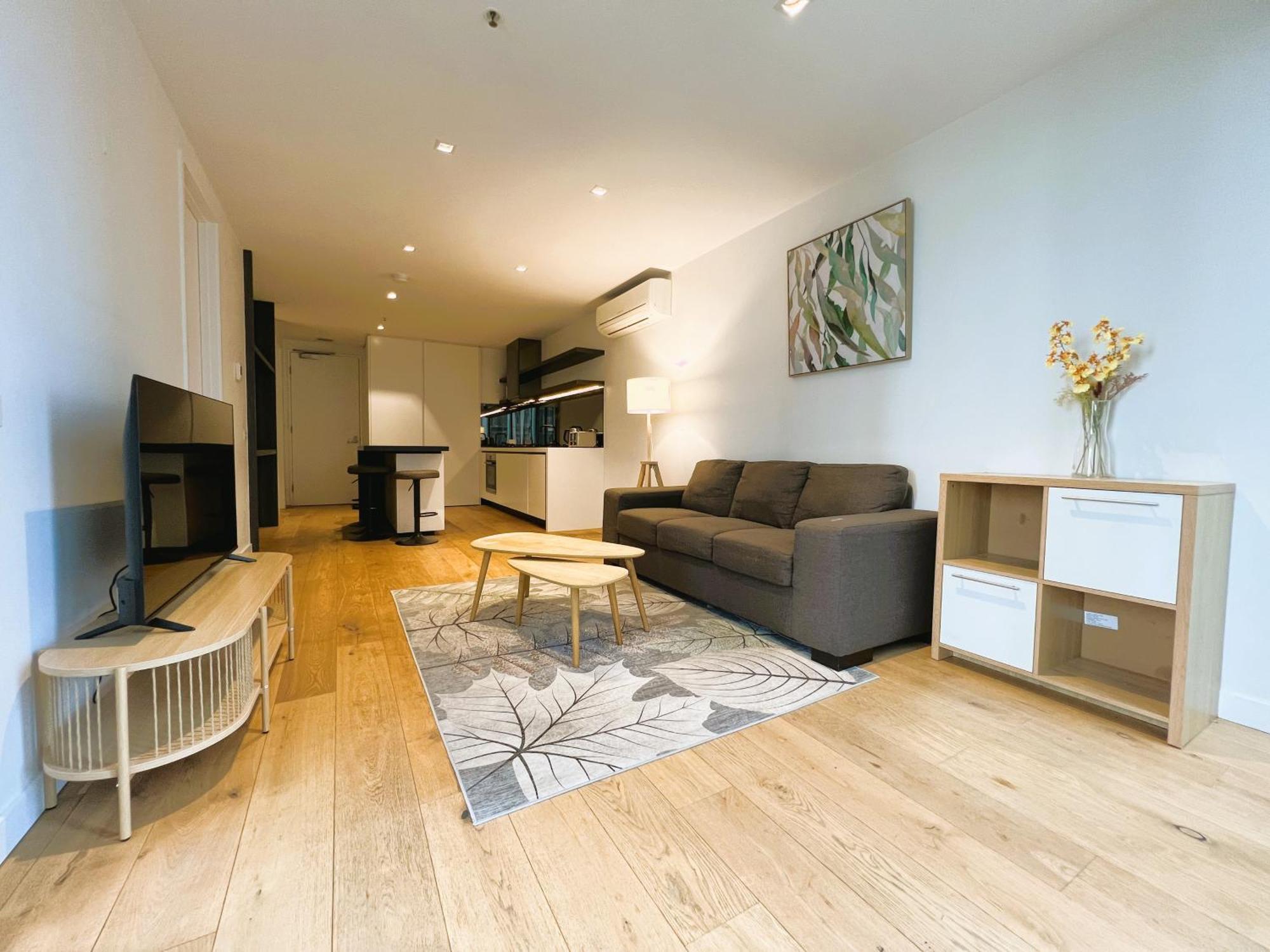2br 1 Bath, Dockland, Marvel Stadium, Spacious Apartment *