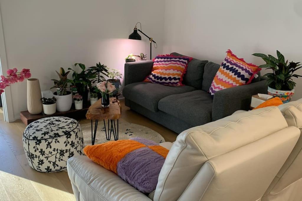 “urban Oasis ” Emporium ,free Parking Apartment Melbourne