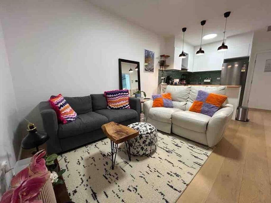 “urban Oasis ” Emporium ,free Parking Apartment Melbourne