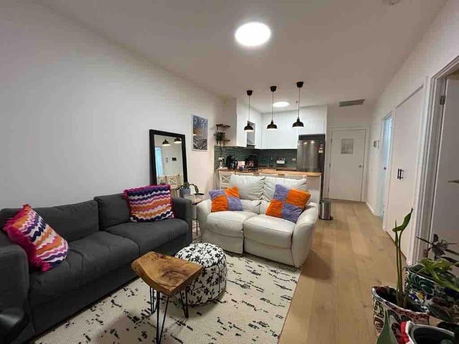 “urban Oasis ” Emporium ,free Parking Apartment