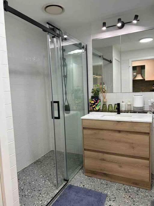 “urban Oasis ” Emporium ,free Parking Apartment Melbourne