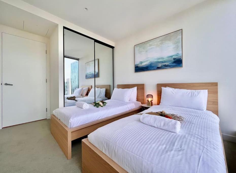 Sky High 2 Bedrooms Apartment Melbourne