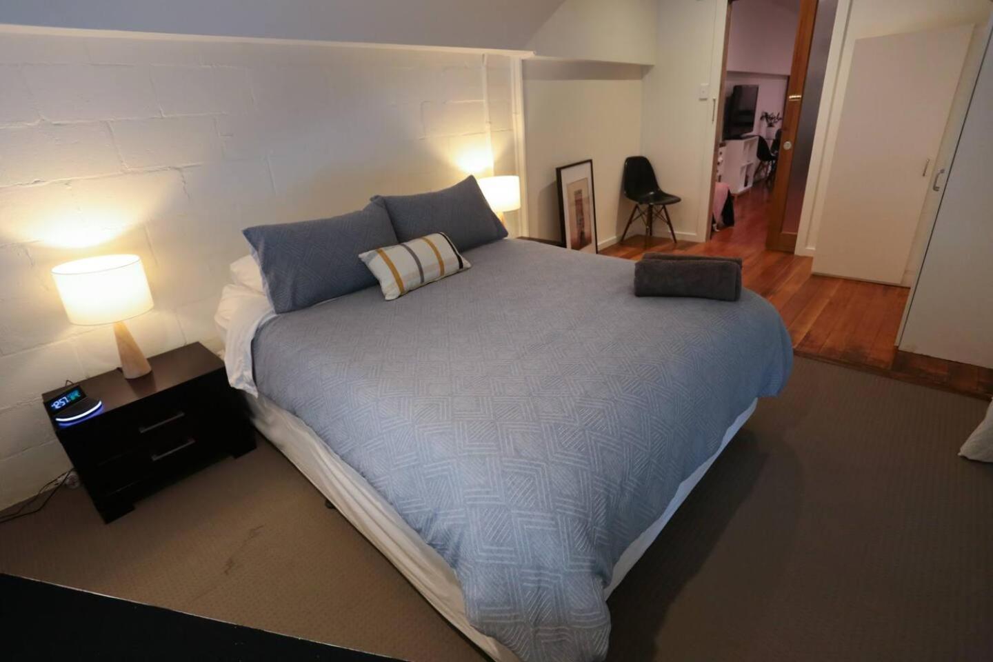 Seddon Apartment