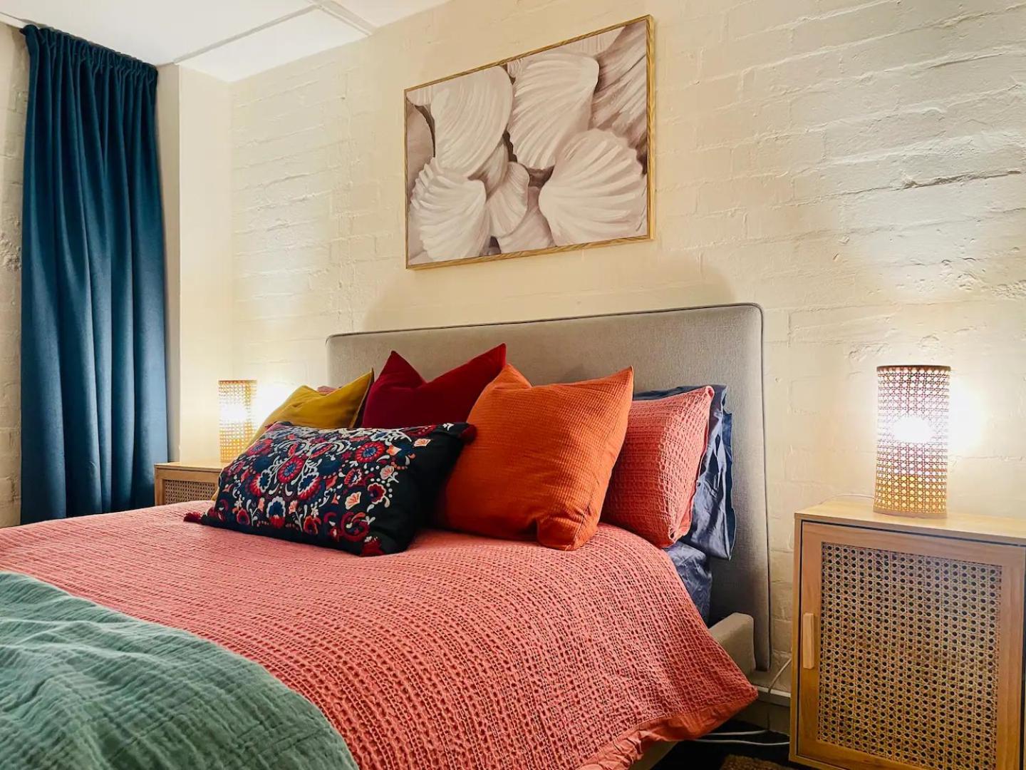 Seddon Apartment *