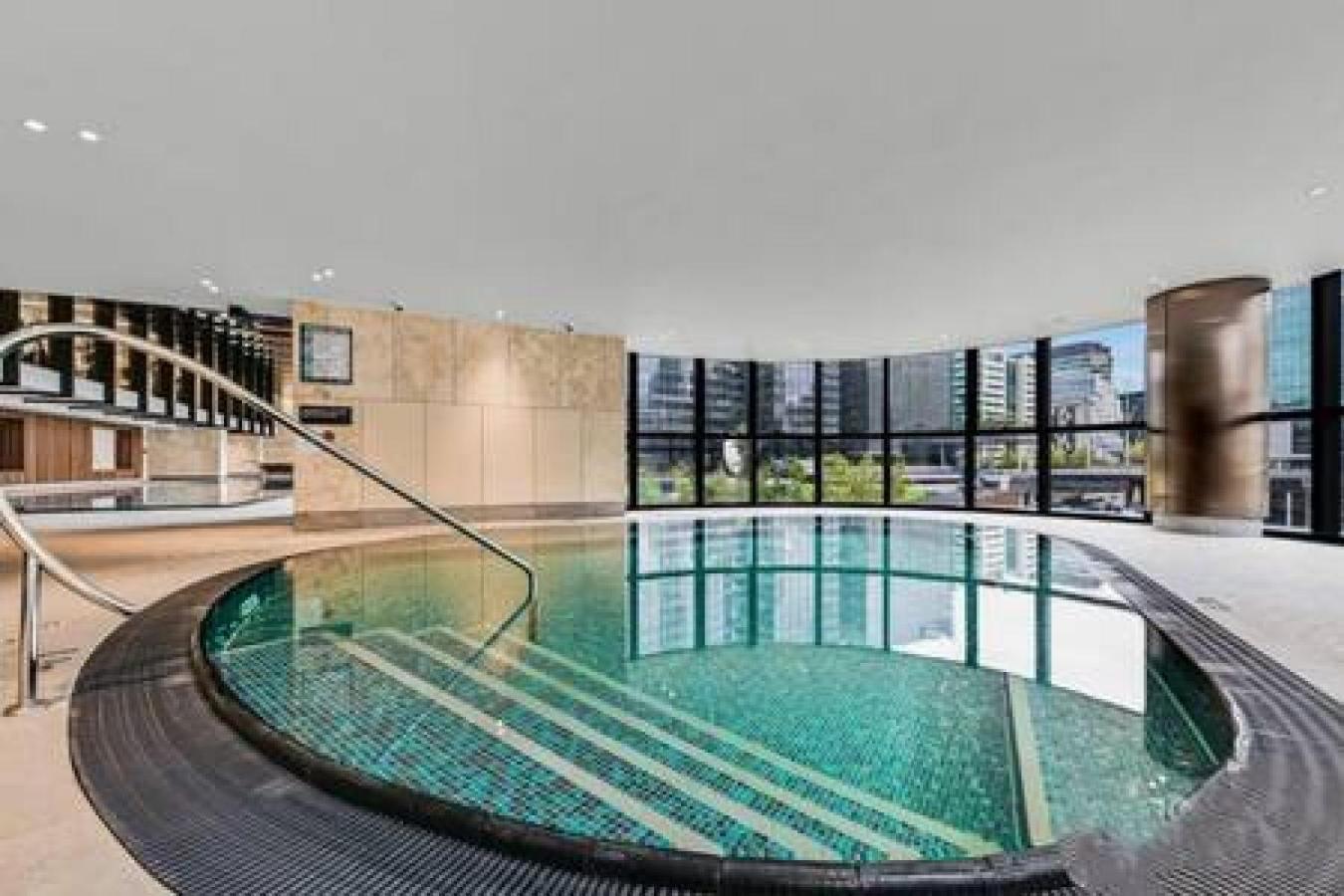 35d Stunning 2br Abnb-style Yarra View With Free Parking * Melbourne