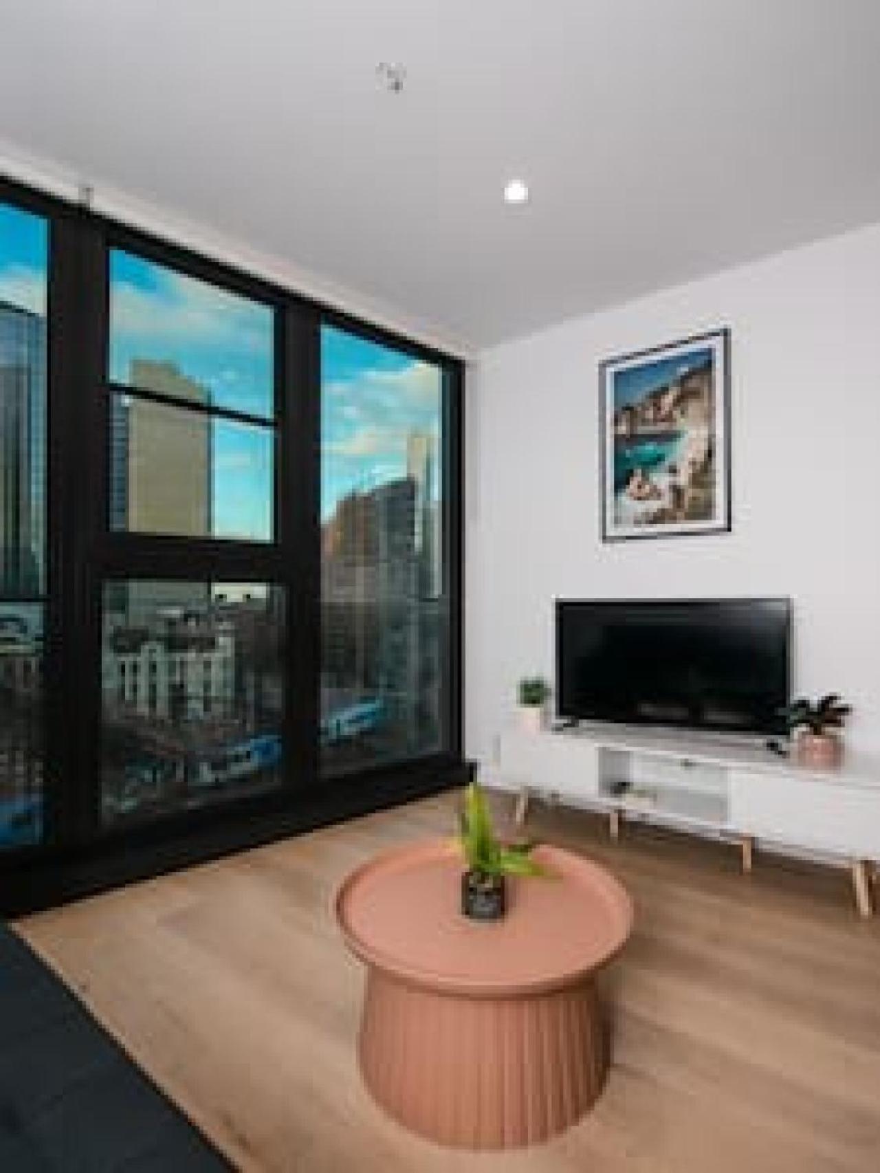 Holiday home 35d Stunning 2br Abnb-style Yarra View With Free Parking
