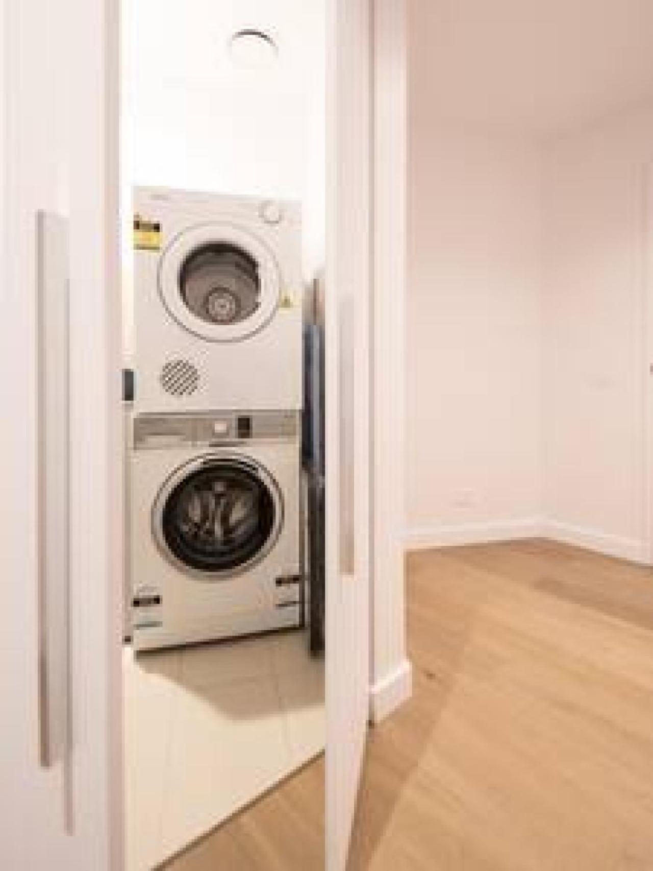 Holiday home 35d Stunning 2br Abnb-style Yarra View With Free Parking Melbourne