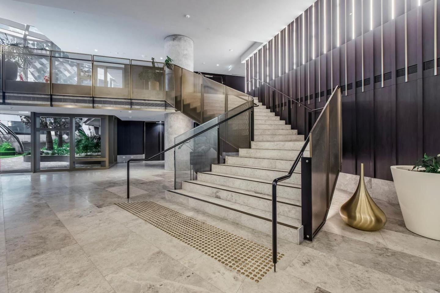 The Zenith - The Perfect Blend Of Urban And Wellness Apartment *