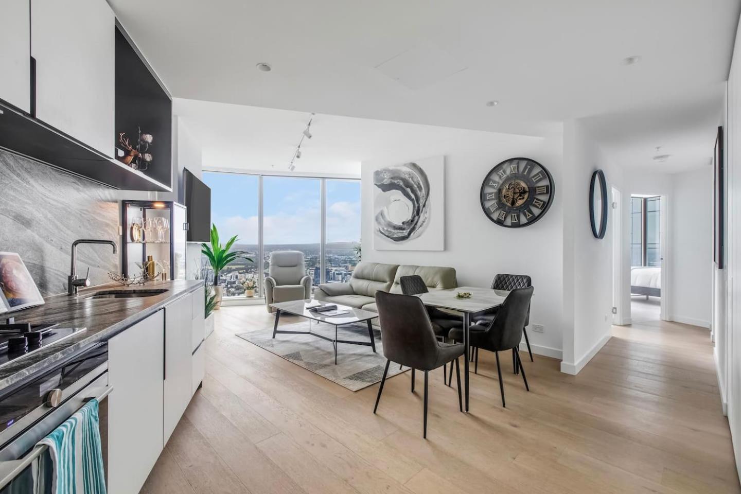 The Zenith - The Perfect Blend Of Urban And Wellness Apartment