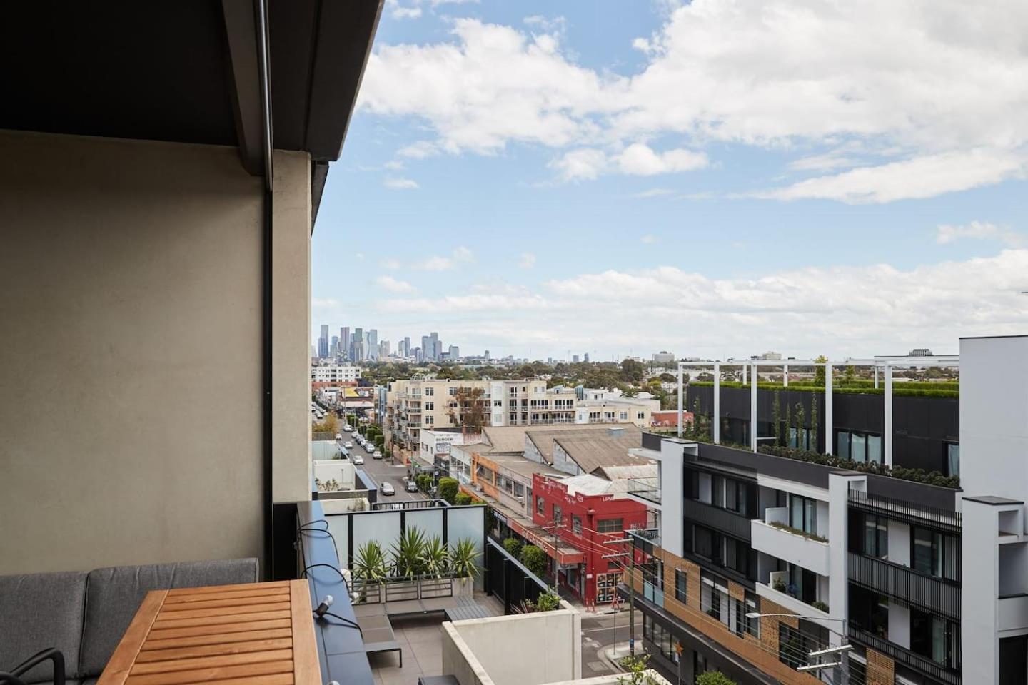 Urban Rendezvous - Where Productivity Meets Play