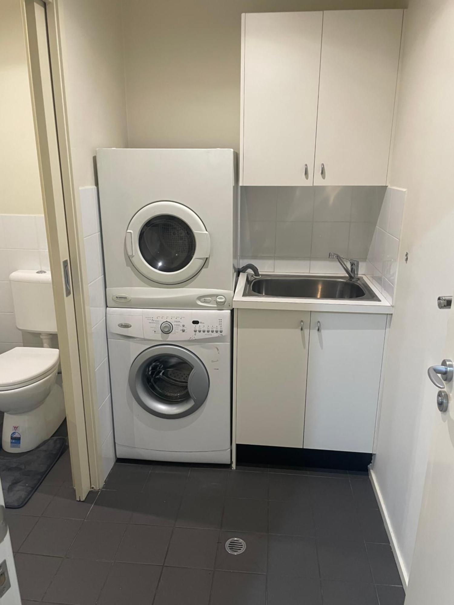 Convenience & Luxury * Melbourne
