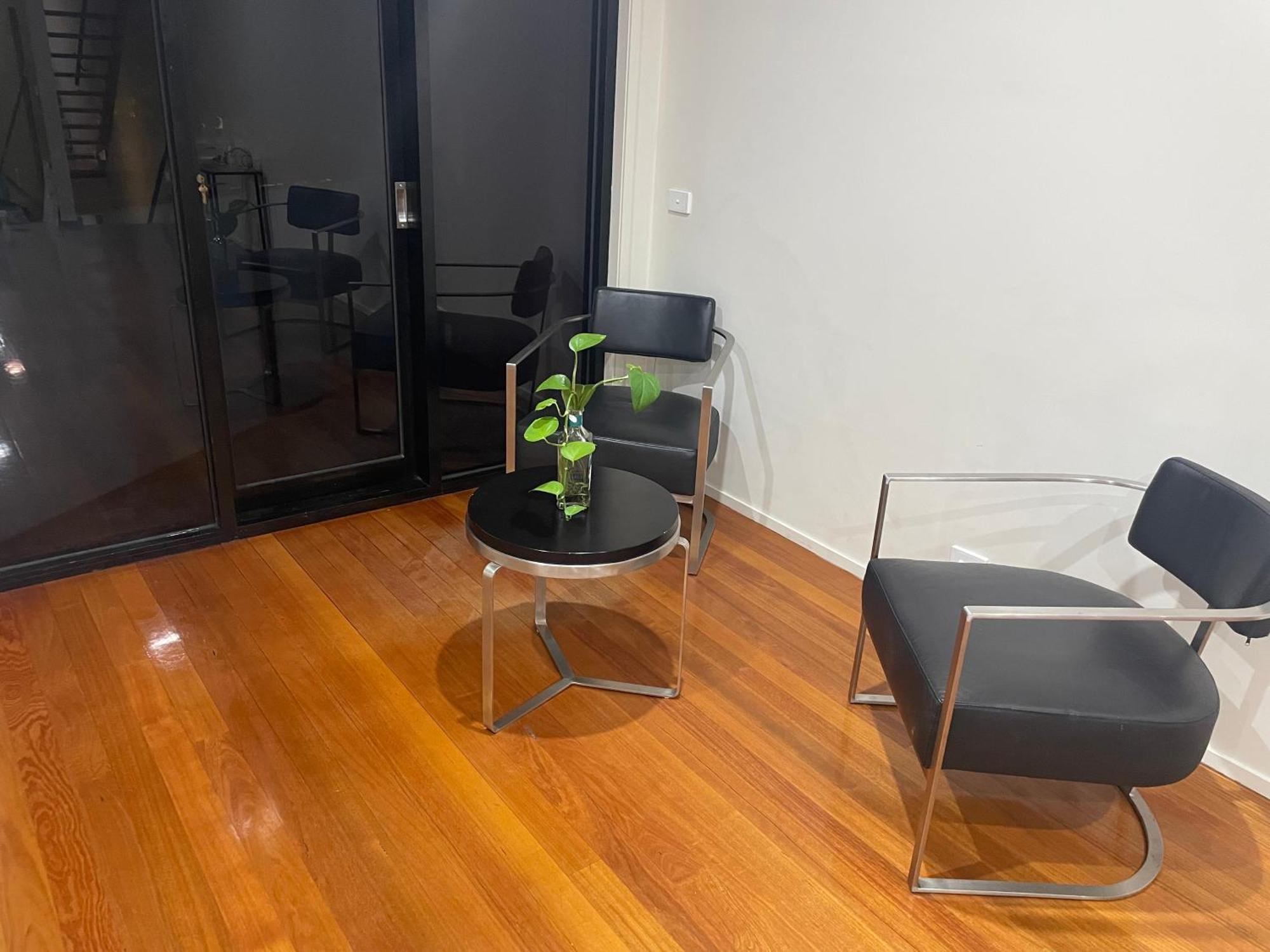 Convenience & Luxury * Melbourne