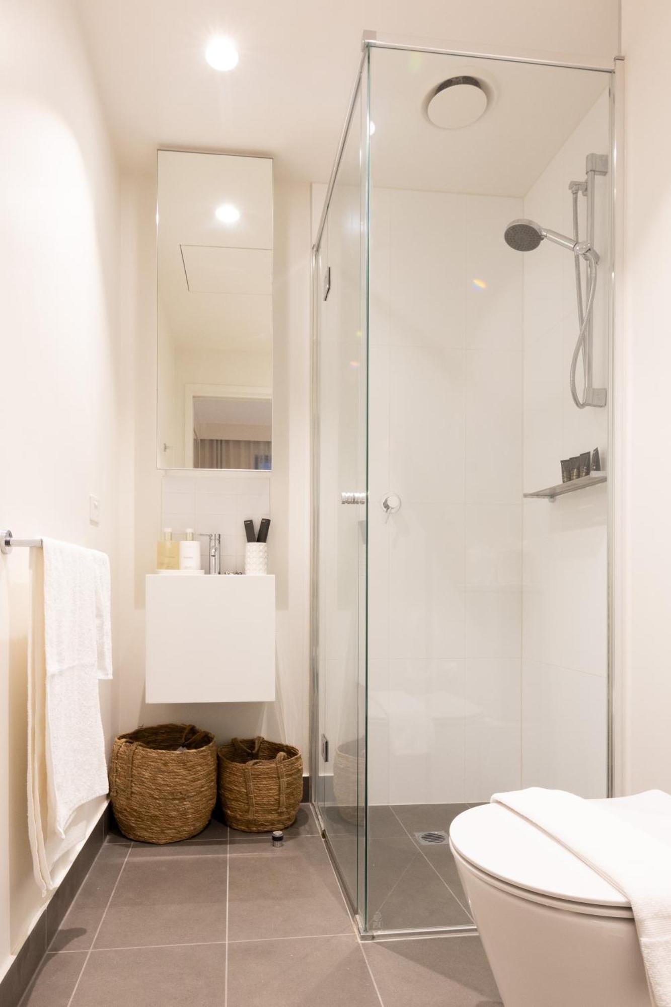 High-rise Platinum Tower Apartment Melbourne