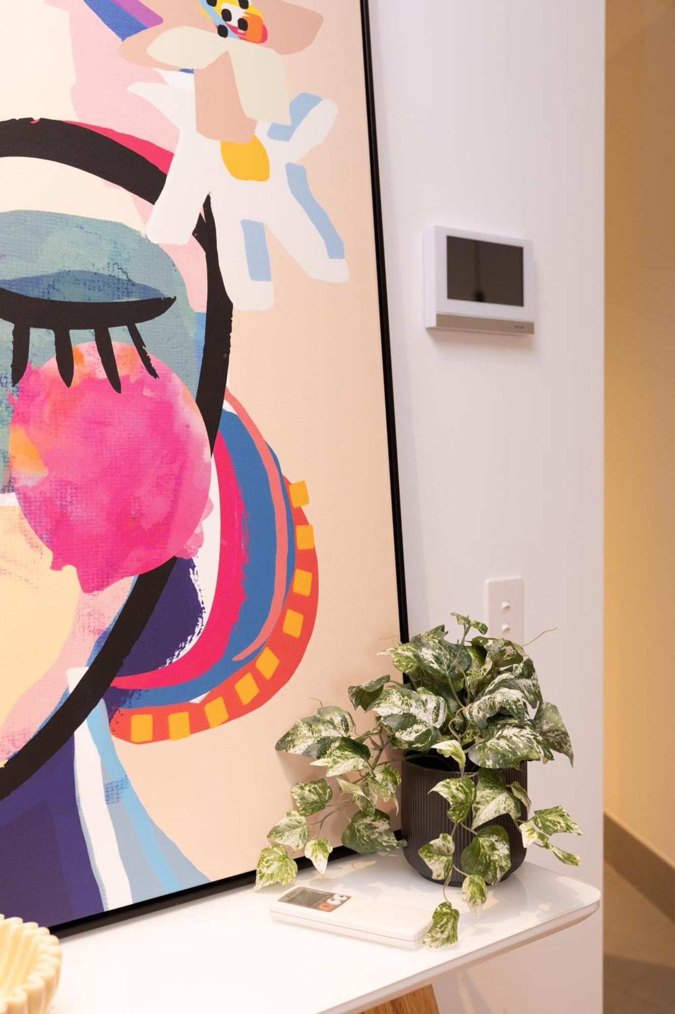 Apartment Luxury With Parking & Large Balcony Melbourne