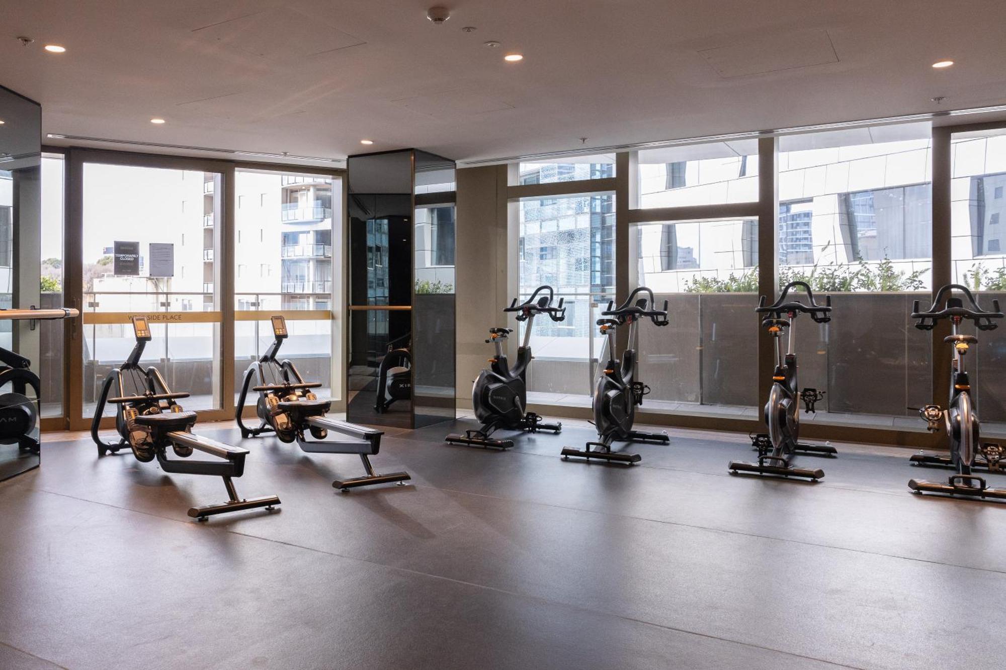 Luxury With Parking & Large Balcony Apartment *