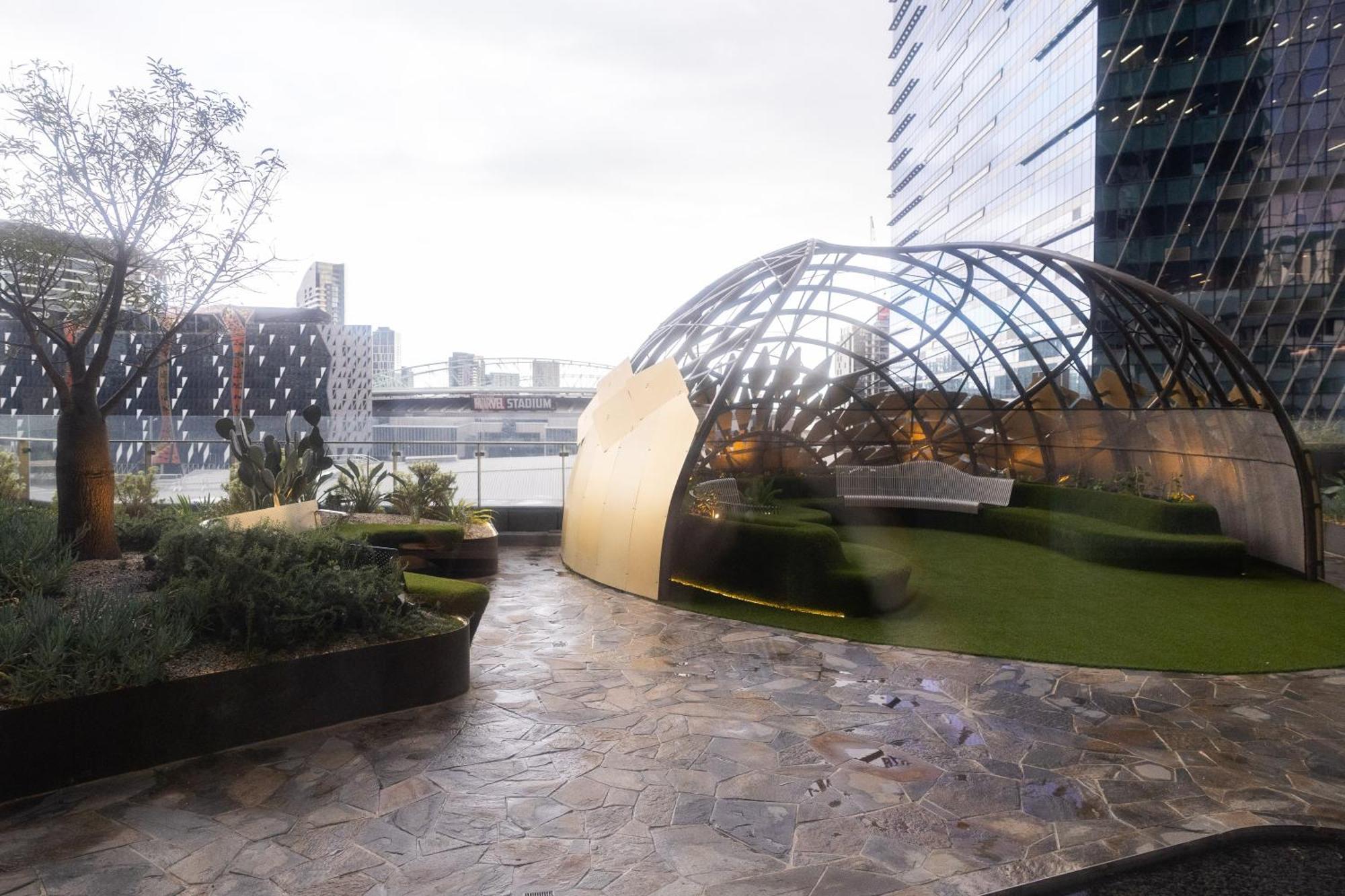 Luxury With Parking & Large Balcony Melbourne