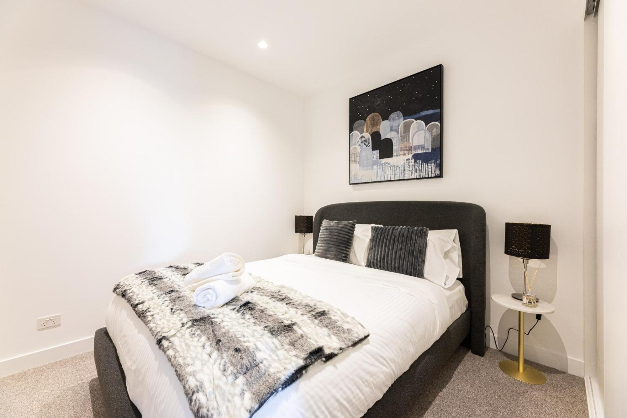 Apartment Luxury With Parking & Large Balcony