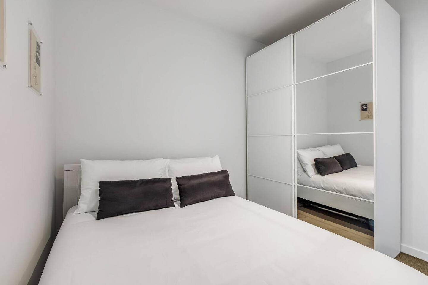 Apartment 'swanston Central' Wellness-infused Living *