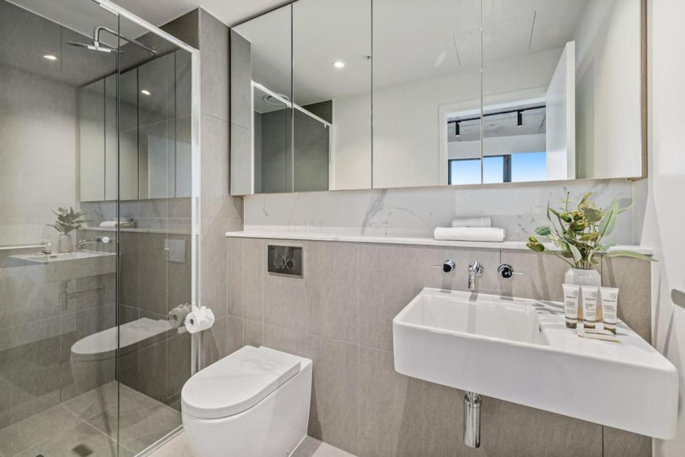 New Sensational Southbank Lux Apartment Melbourne