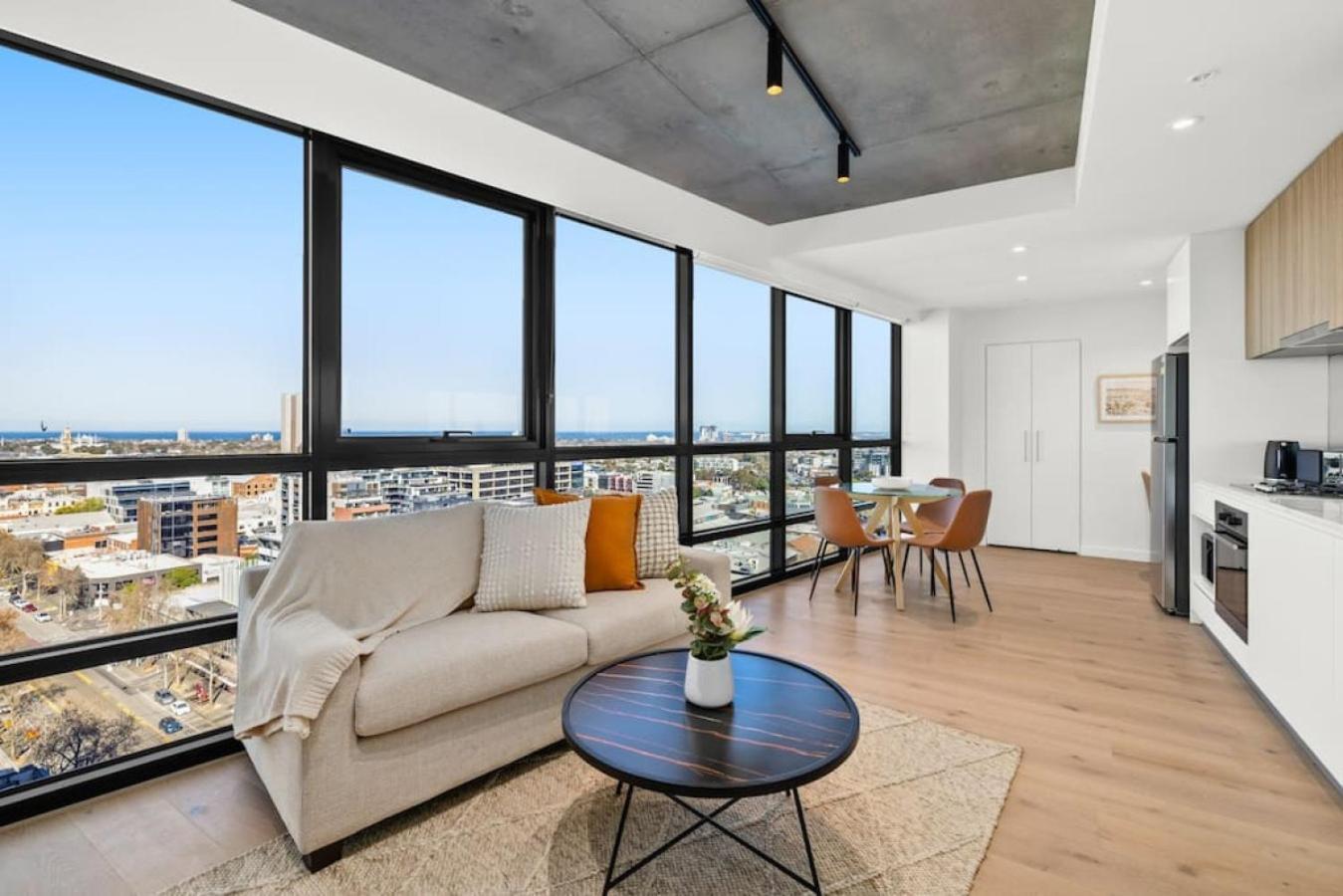New Sensational Southbank Lux Apartment