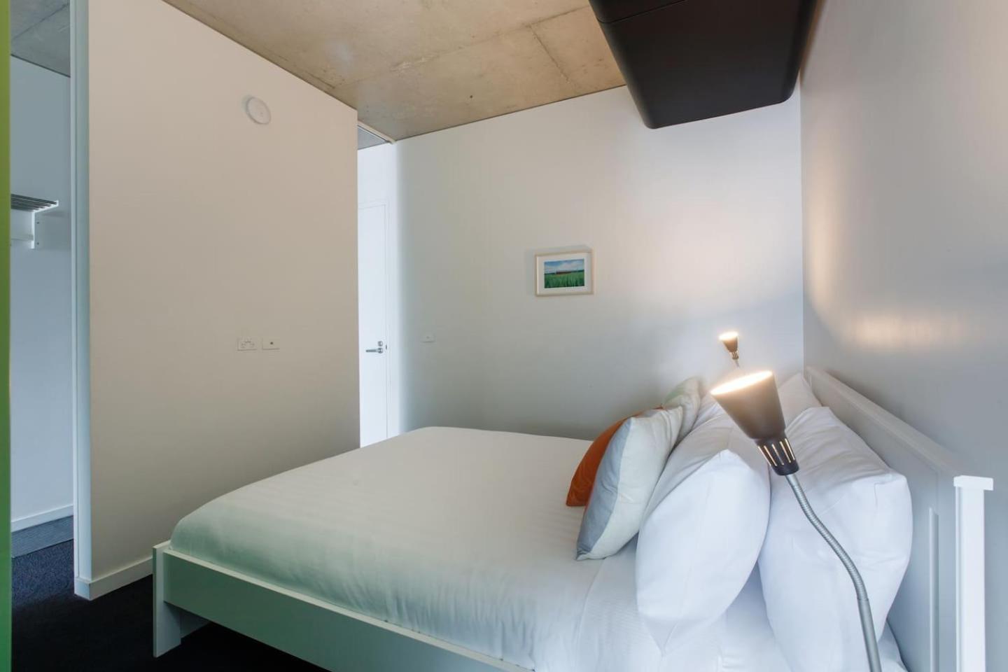 Skyline Envy - Streamlined South Style * Melbourne