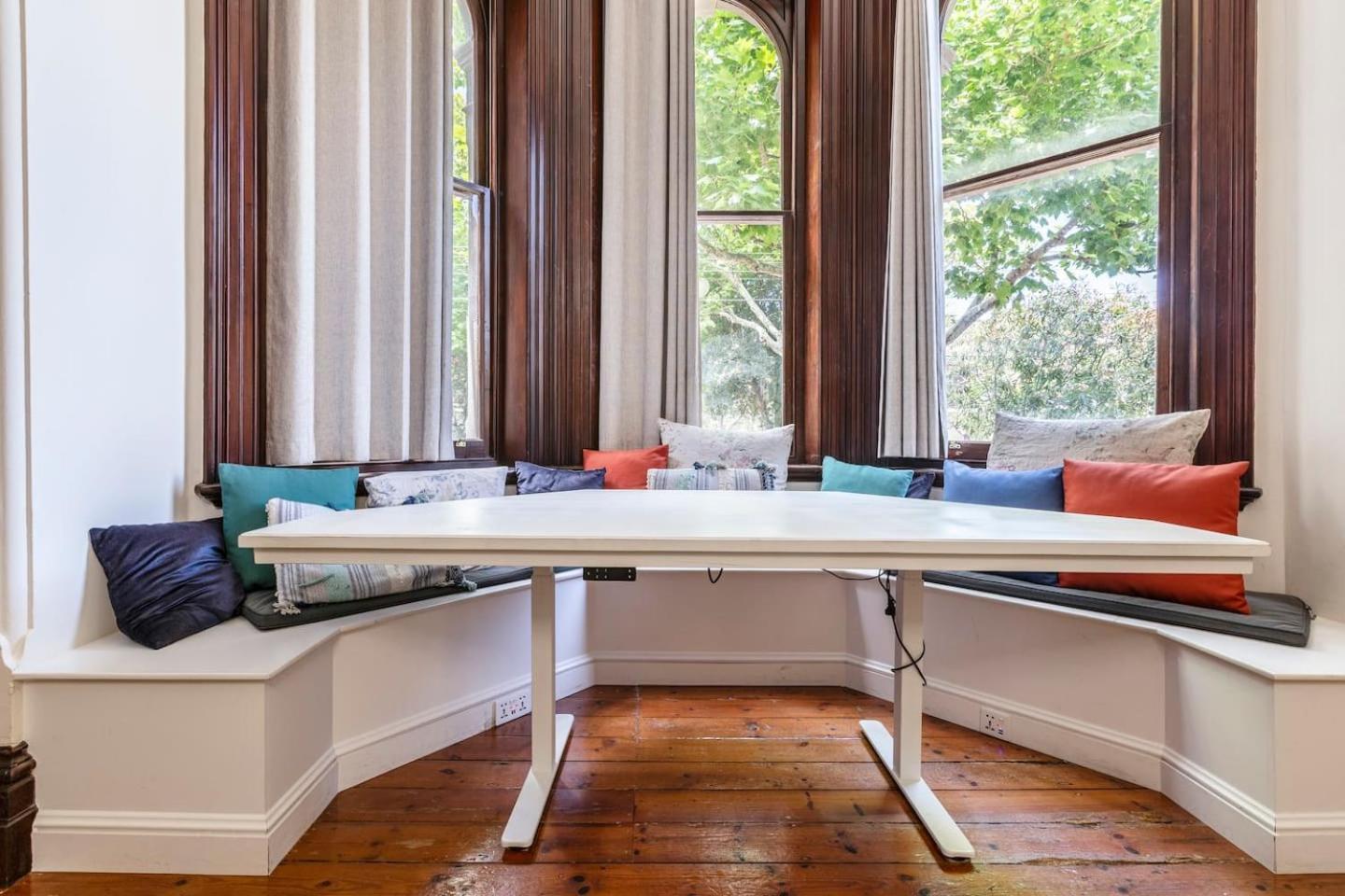 Elwood Manor - A Restored Art-deco Gem * Melbourne