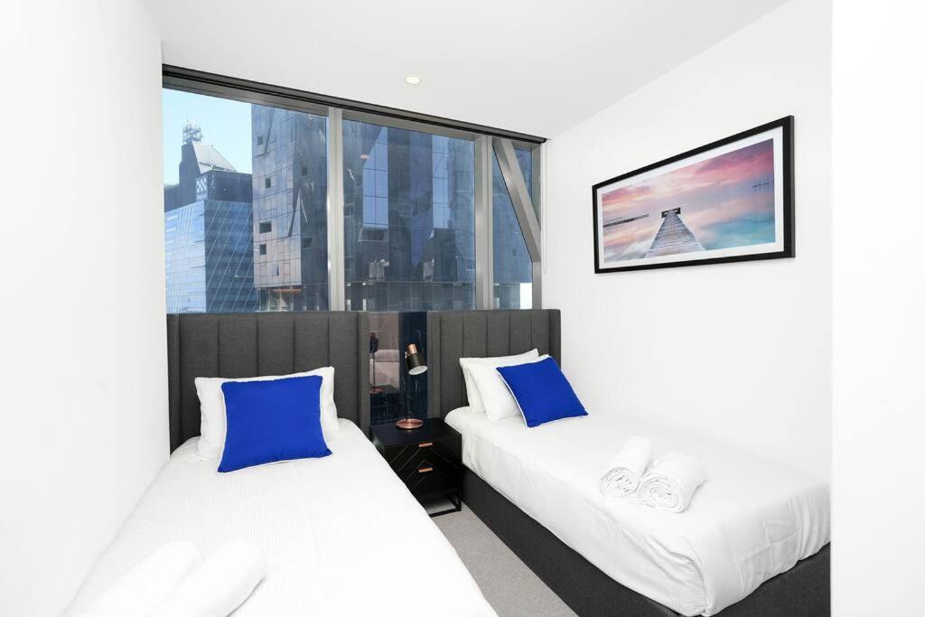 Brand New Modern Luxury Lvl 37 In The Clouds