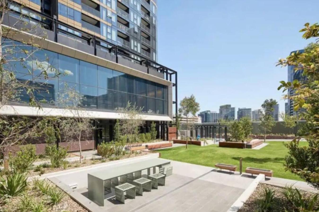 42d Stylish Abnb 2br Near Yarra River Crown Holiday home *