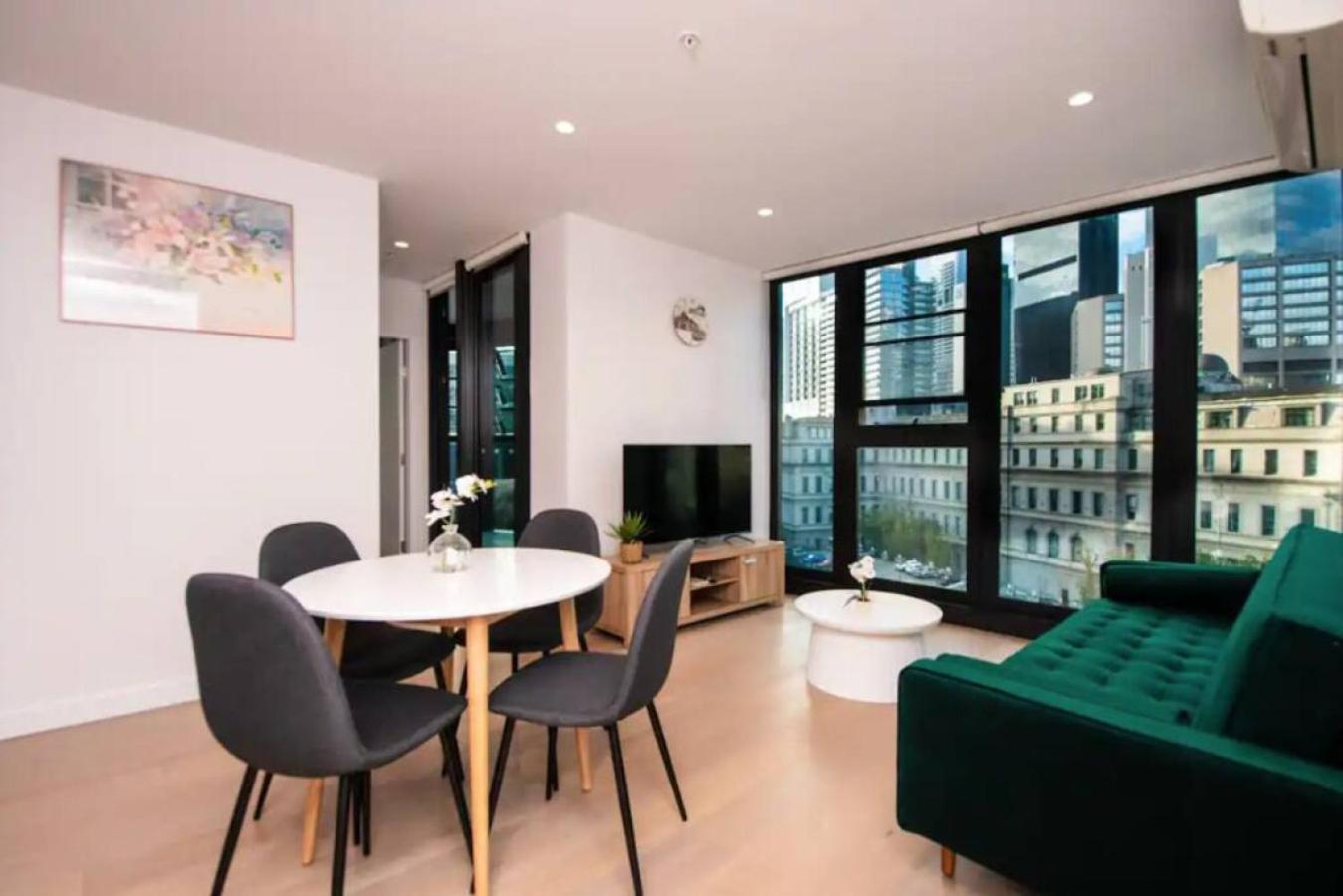 42d Stylish Abnb 2br Near Yarra River Crown Holiday home *