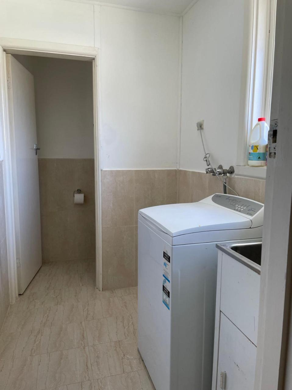 Guest house E 电车公交商圈大学附近别墅大床间neighbors Of Chain Supermarkets
