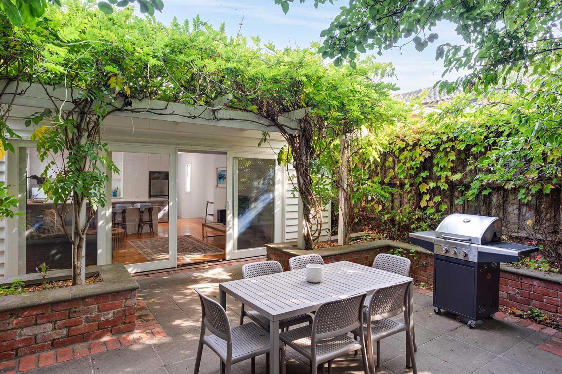 Boutique - Alkira House Holiday home *