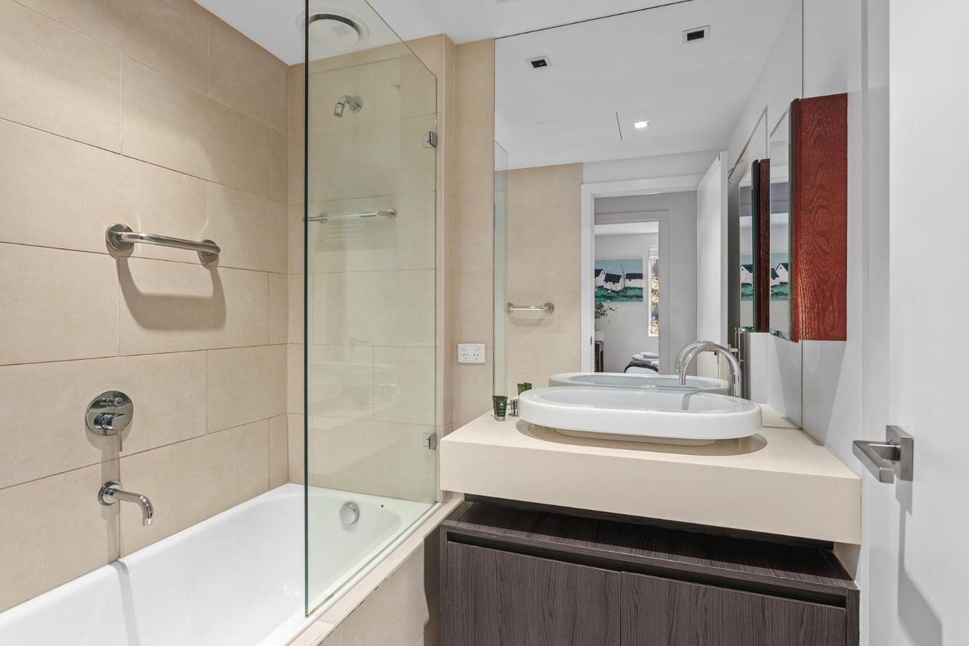 Boutique - Lalique * Melbourne