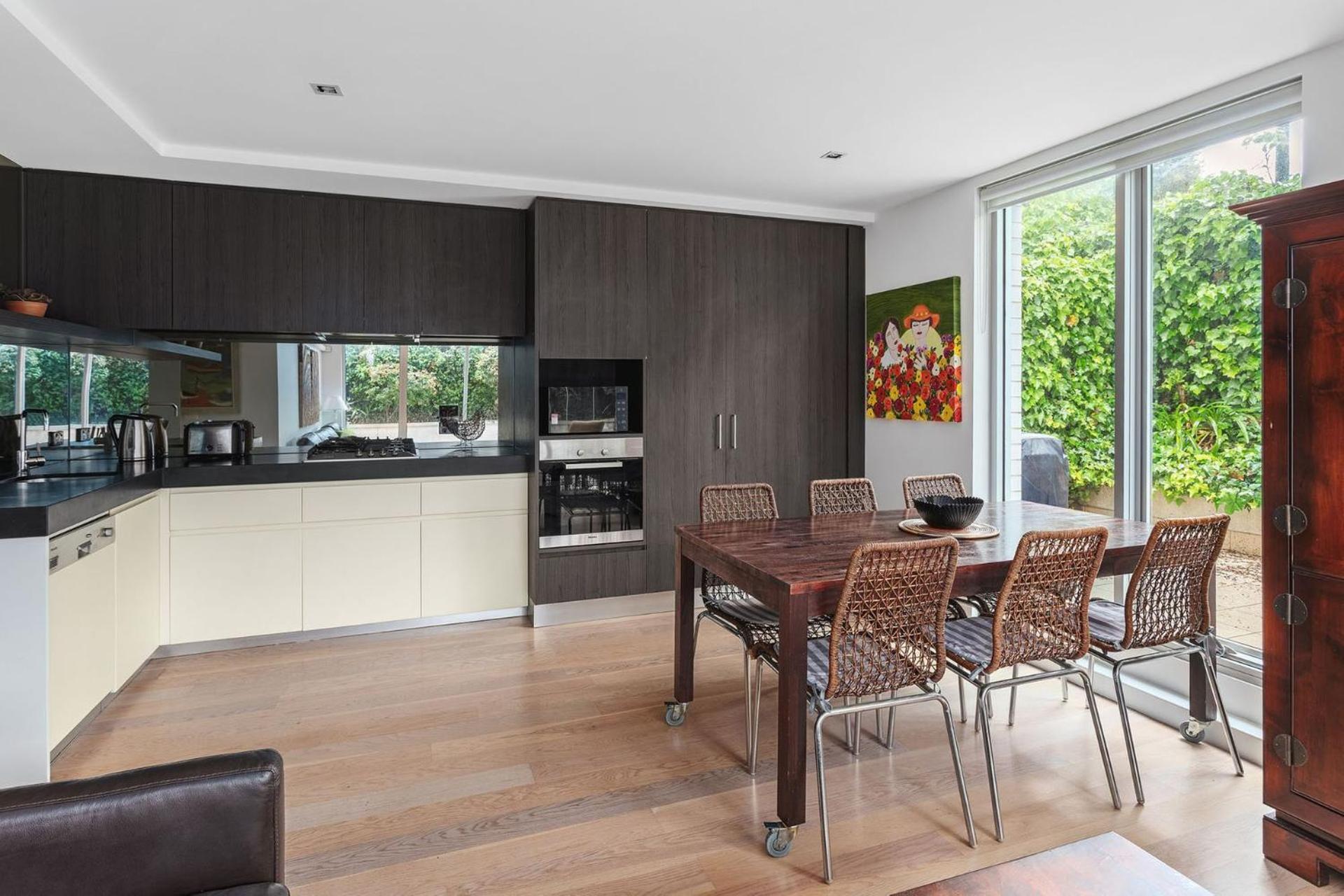 Boutique - Lalique Apartment *