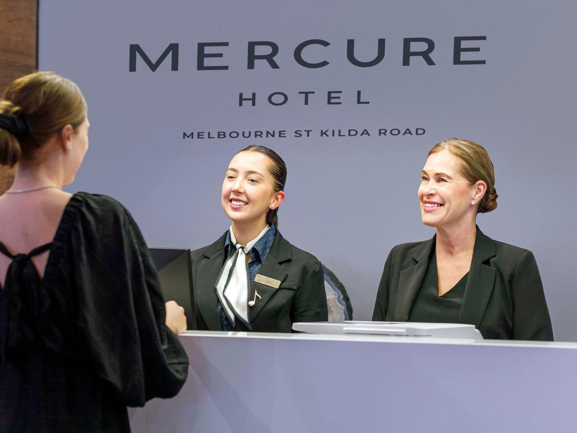 Mercure St Kilda Road 4*