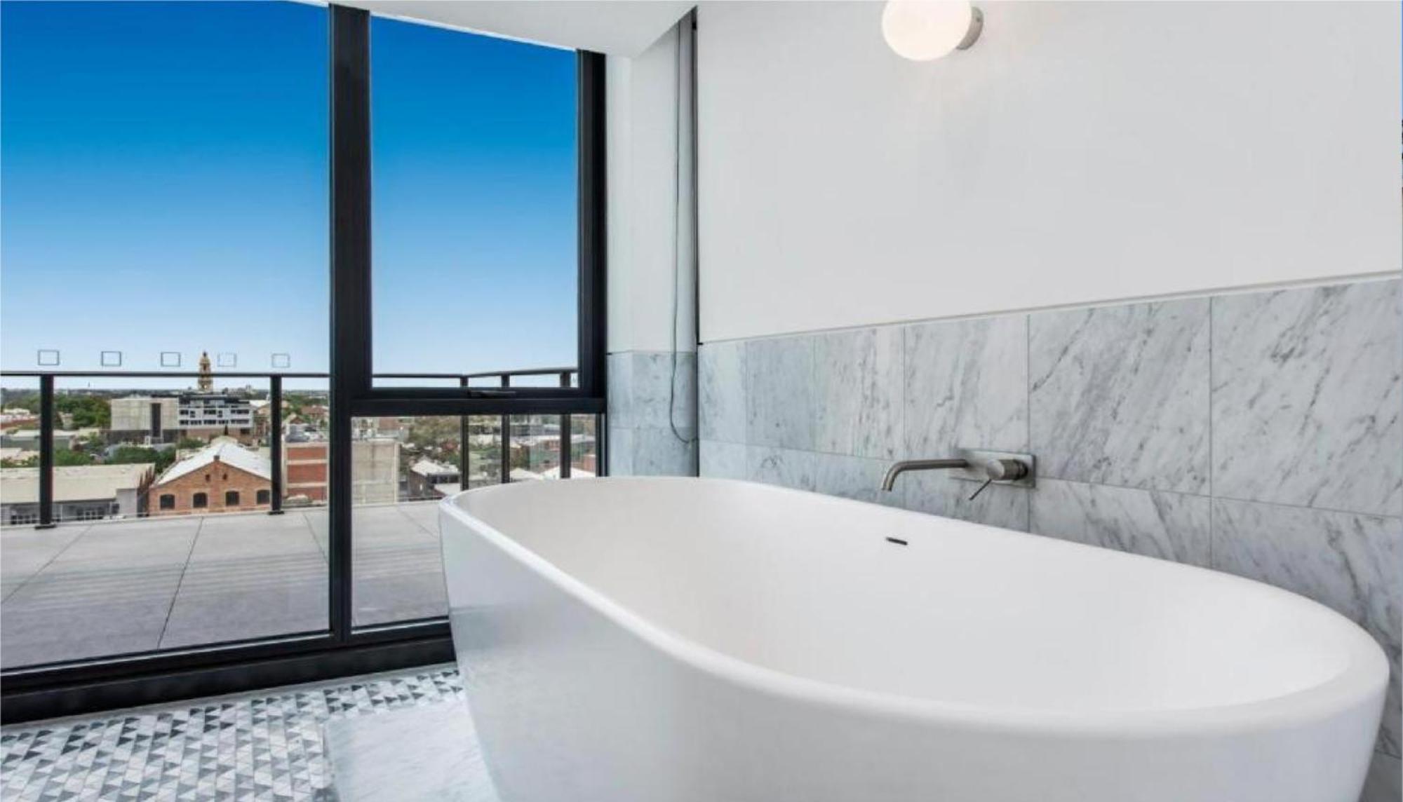 Luxury Penthouse With Astonishing Bay And Views Melbourne