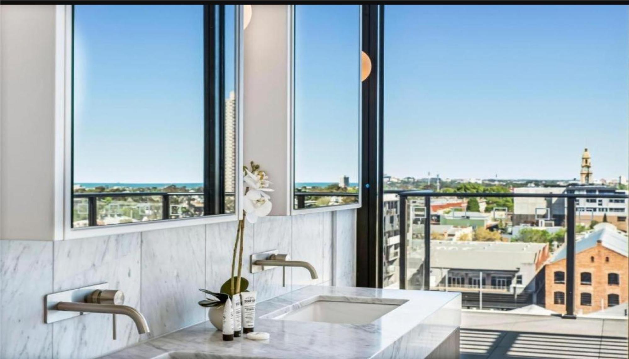 Apartment Luxury Penthouse With Astonishing Bay And Views *
