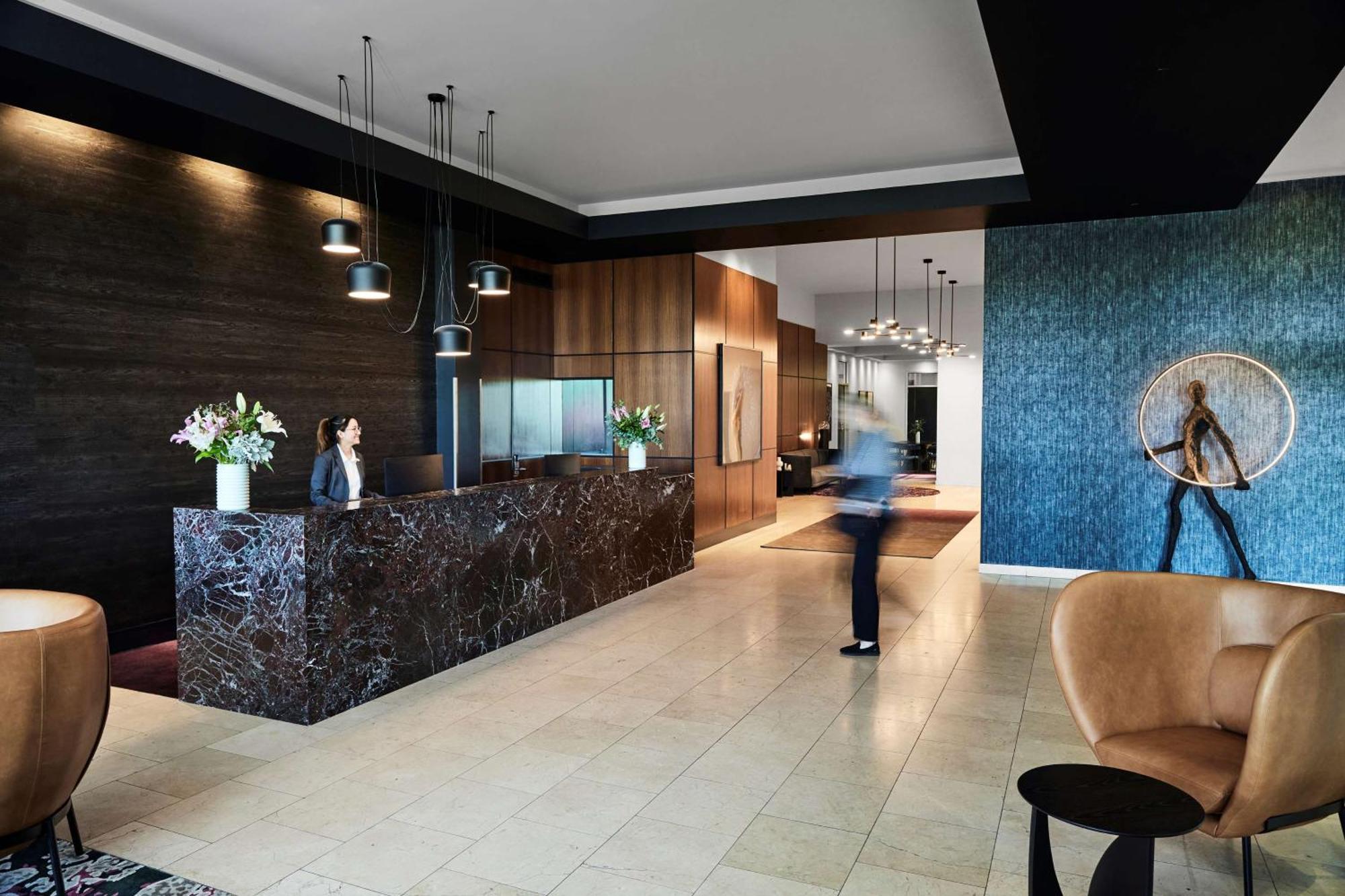 Aparthotel Adina Flinders Street 4*