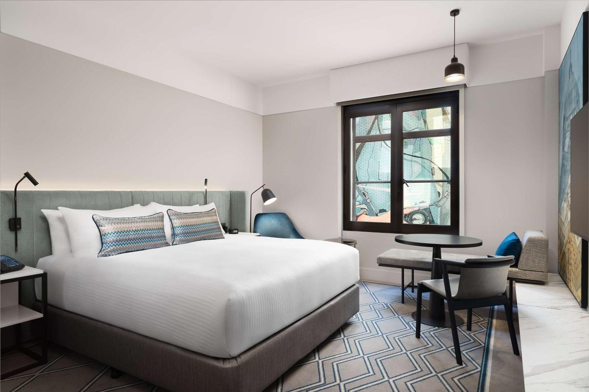 Hilton Little Queen Street Hotel