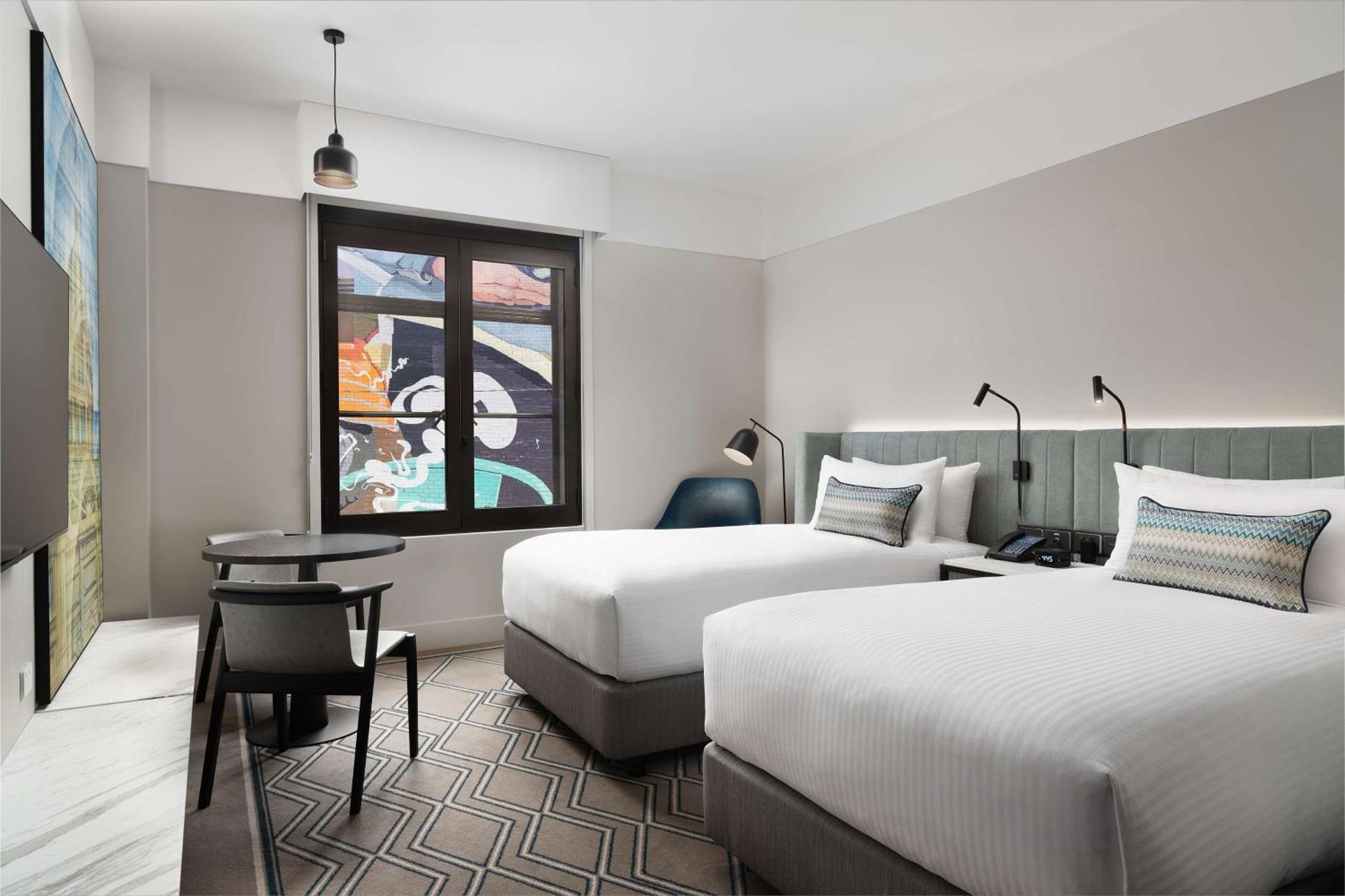 Hotel Hilton Little Queen Street 5*
