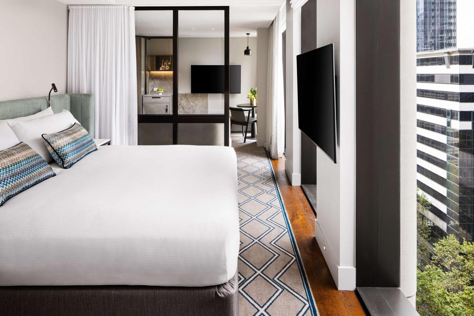 Hilton Little Queen Street 5* Melbourne