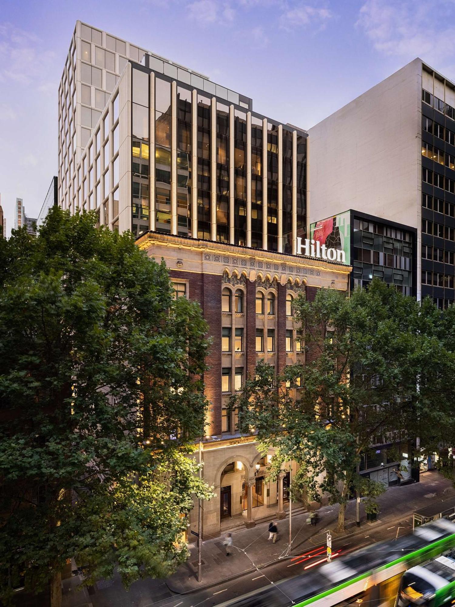 Hotel Hilton Little Queen Street 5*