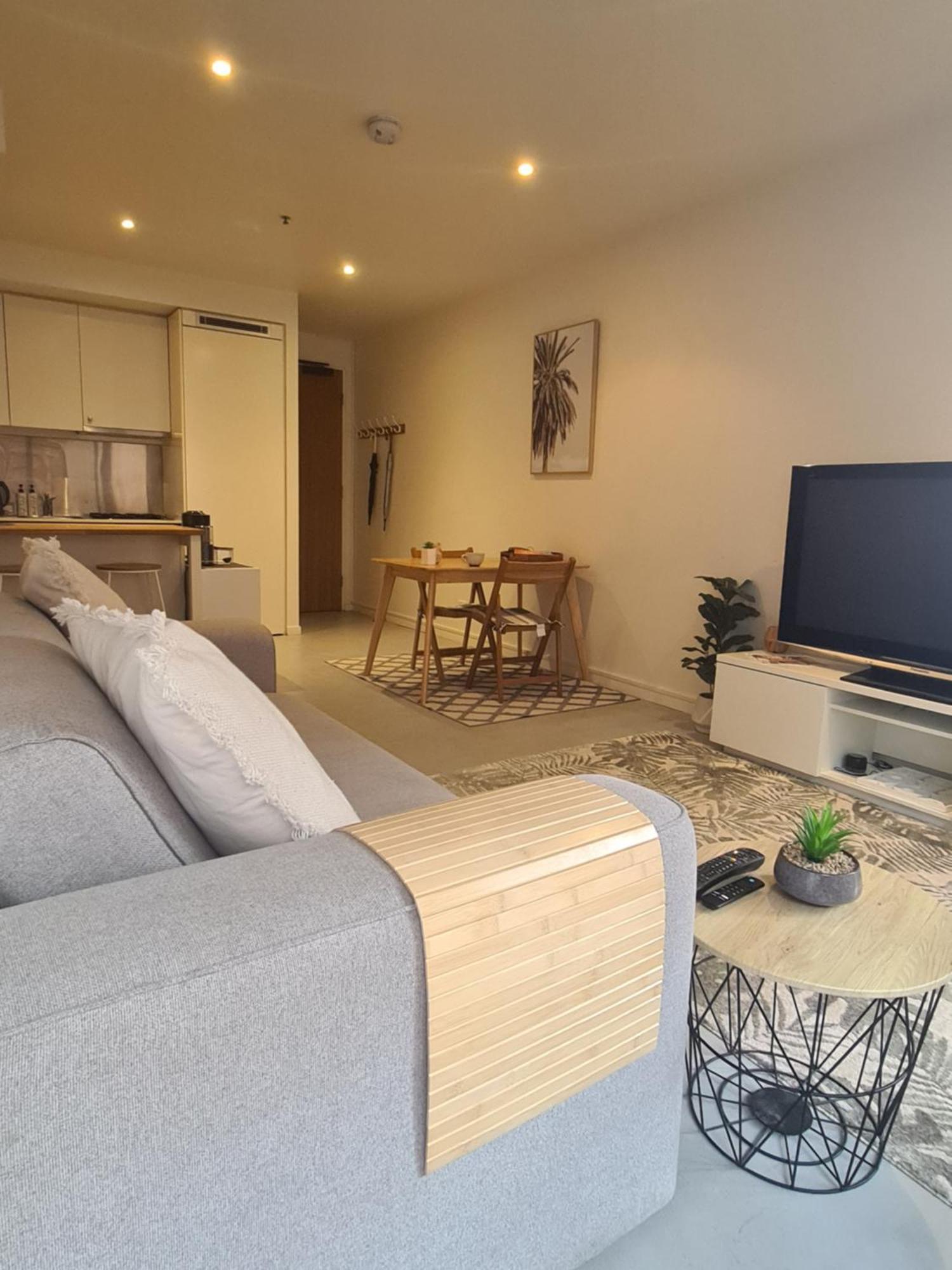 Apartment Cosy With Free Secure Car Park