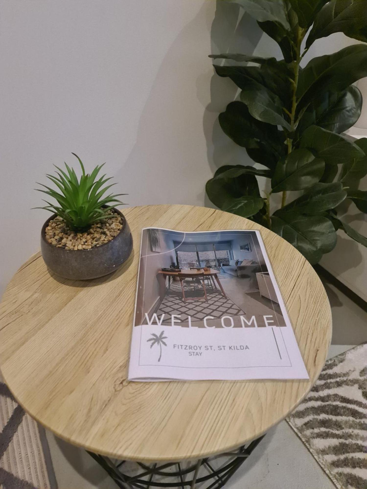 Cosy With Free Secure Car Park Apartment Melbourne