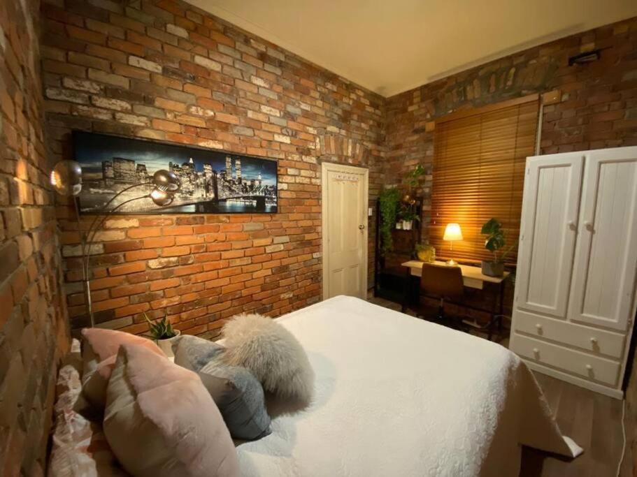 Fitzroy- Private 2-4 Guest #guesthouse #ausgp #directtram #f1 Holiday home Melbourne