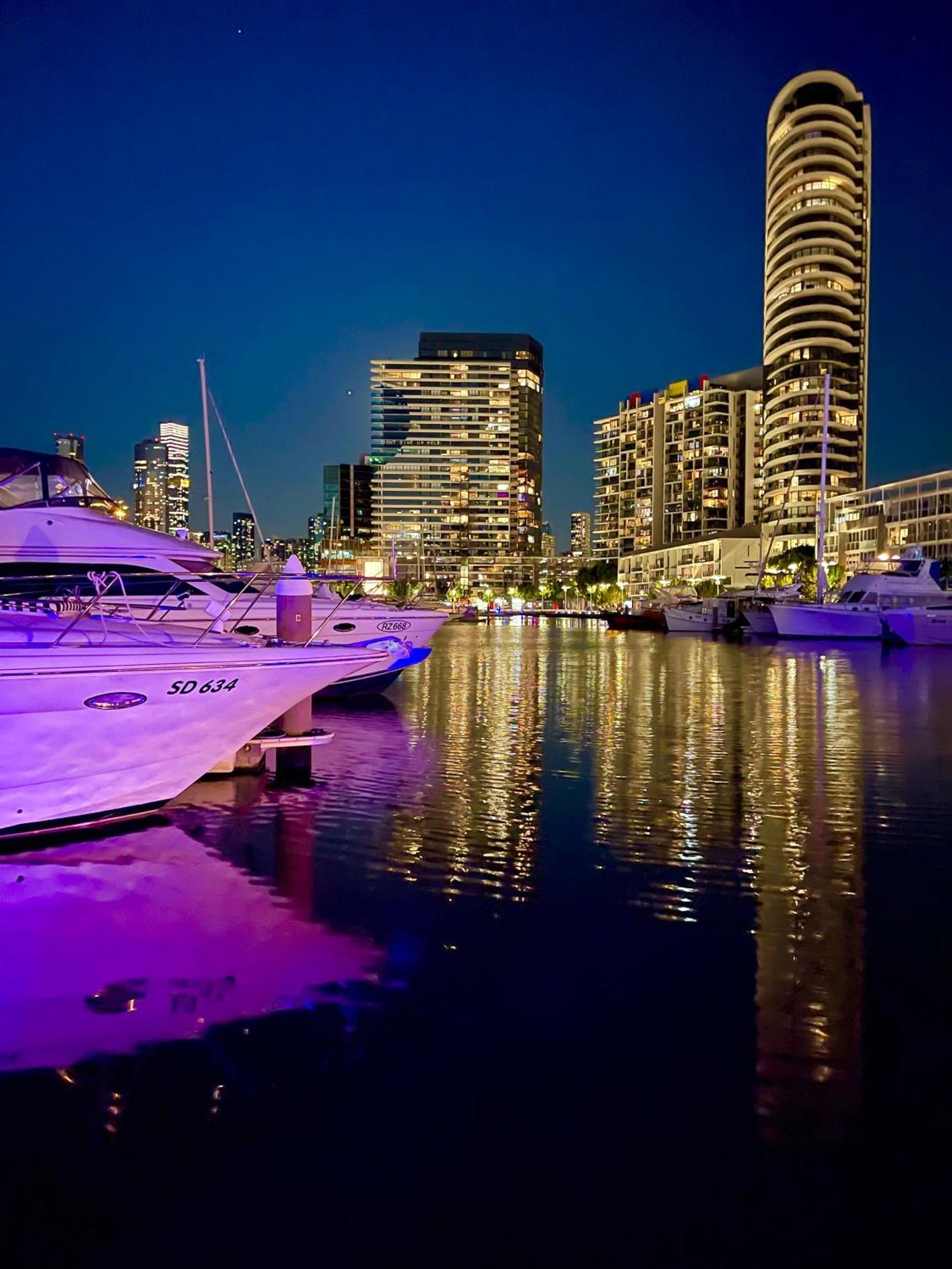 Homestay Yarra Accommodation-private Apartments-collins Wharf Waterfront, Docklands *